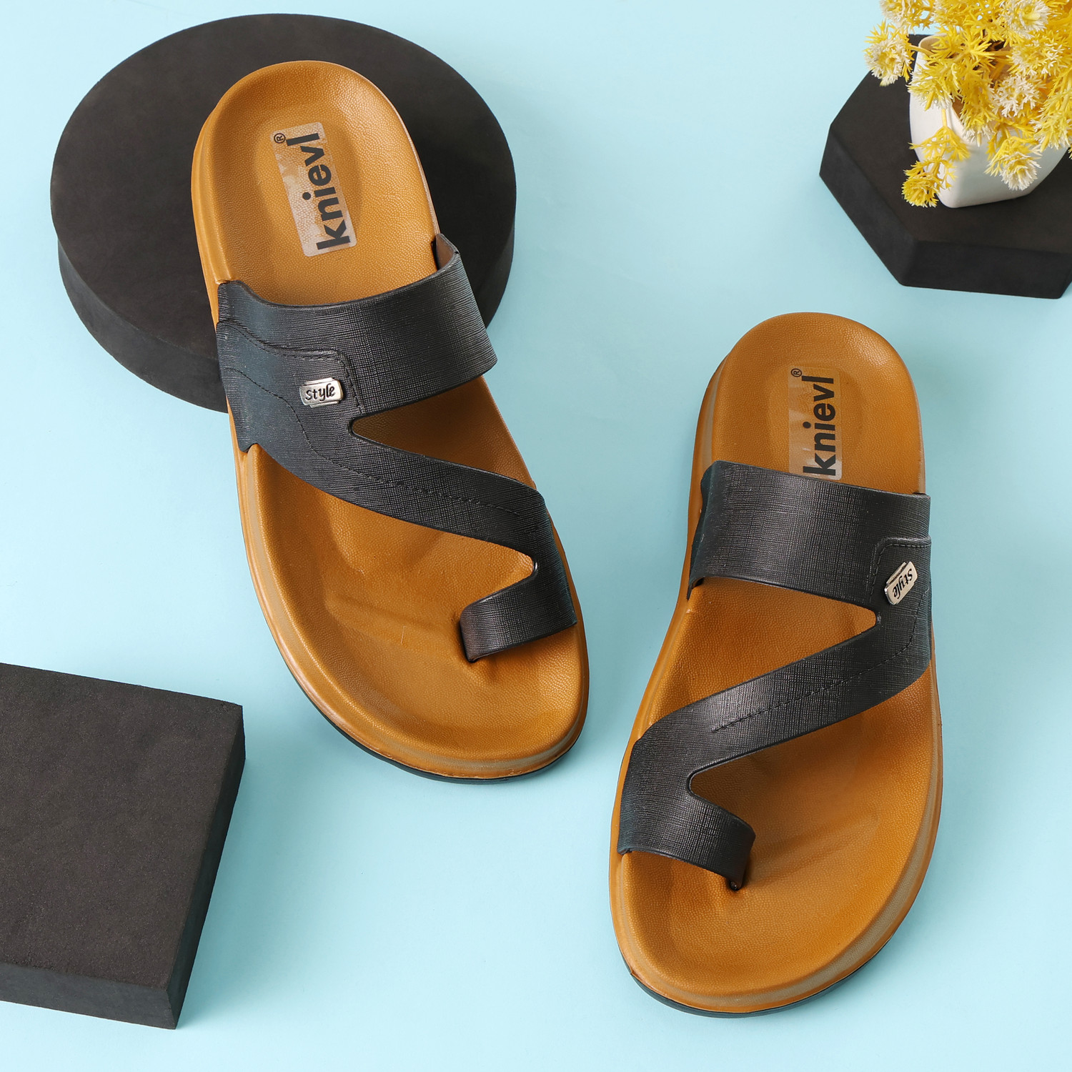 Image of KNIEVL Men Slippers