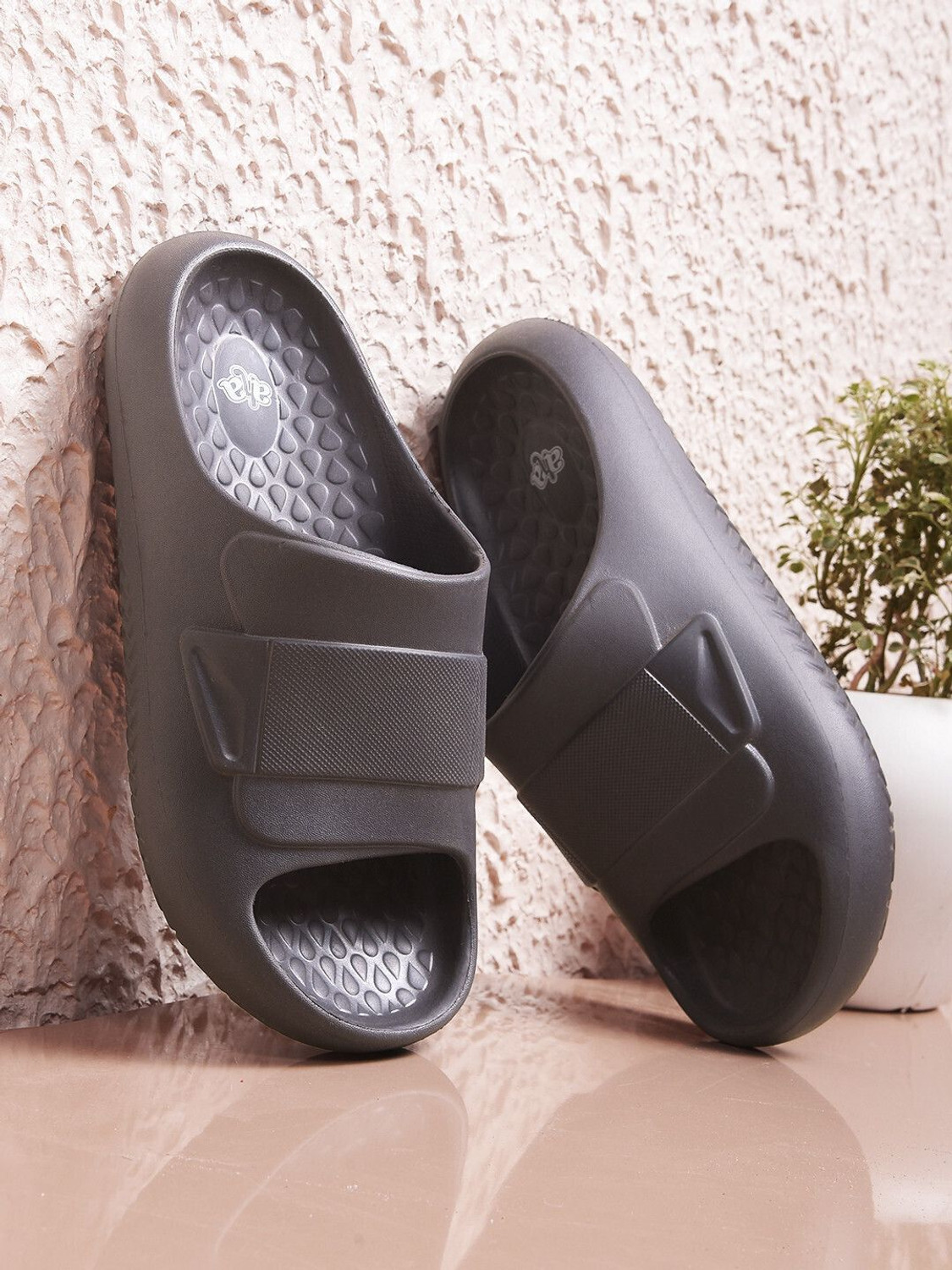 Image of LIBERTY Men Slides