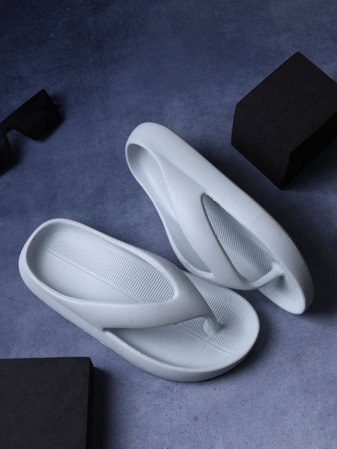 Image of TOE CANDY Men Slippers