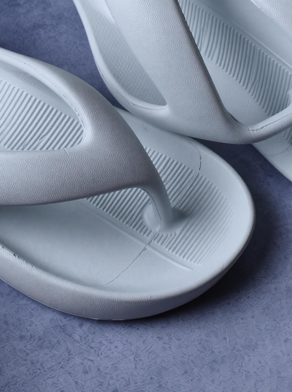 Image of TOE CANDY Men Slippers