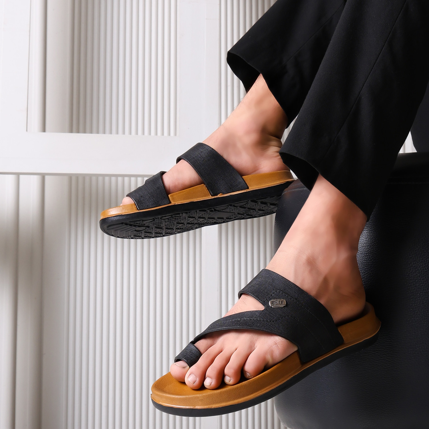 Image of KNIEVL Men Slippers