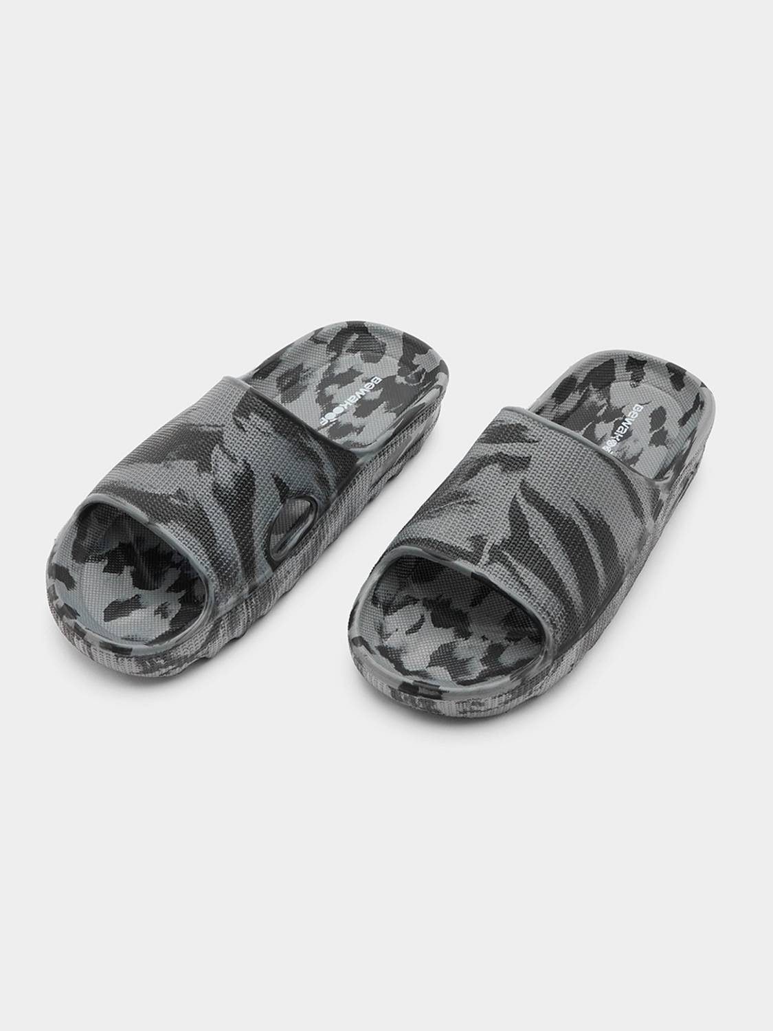 BEWAKOOF Men Slides