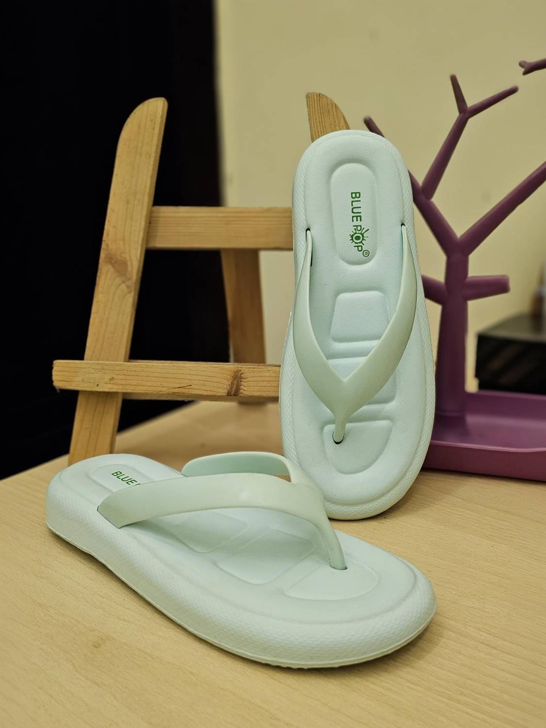 house of common Women Flip Flops