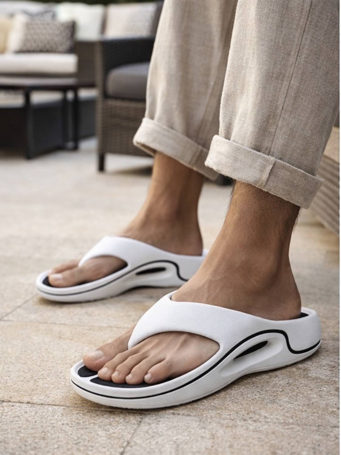 VOOLIO Men White Flip Flops - Image 5