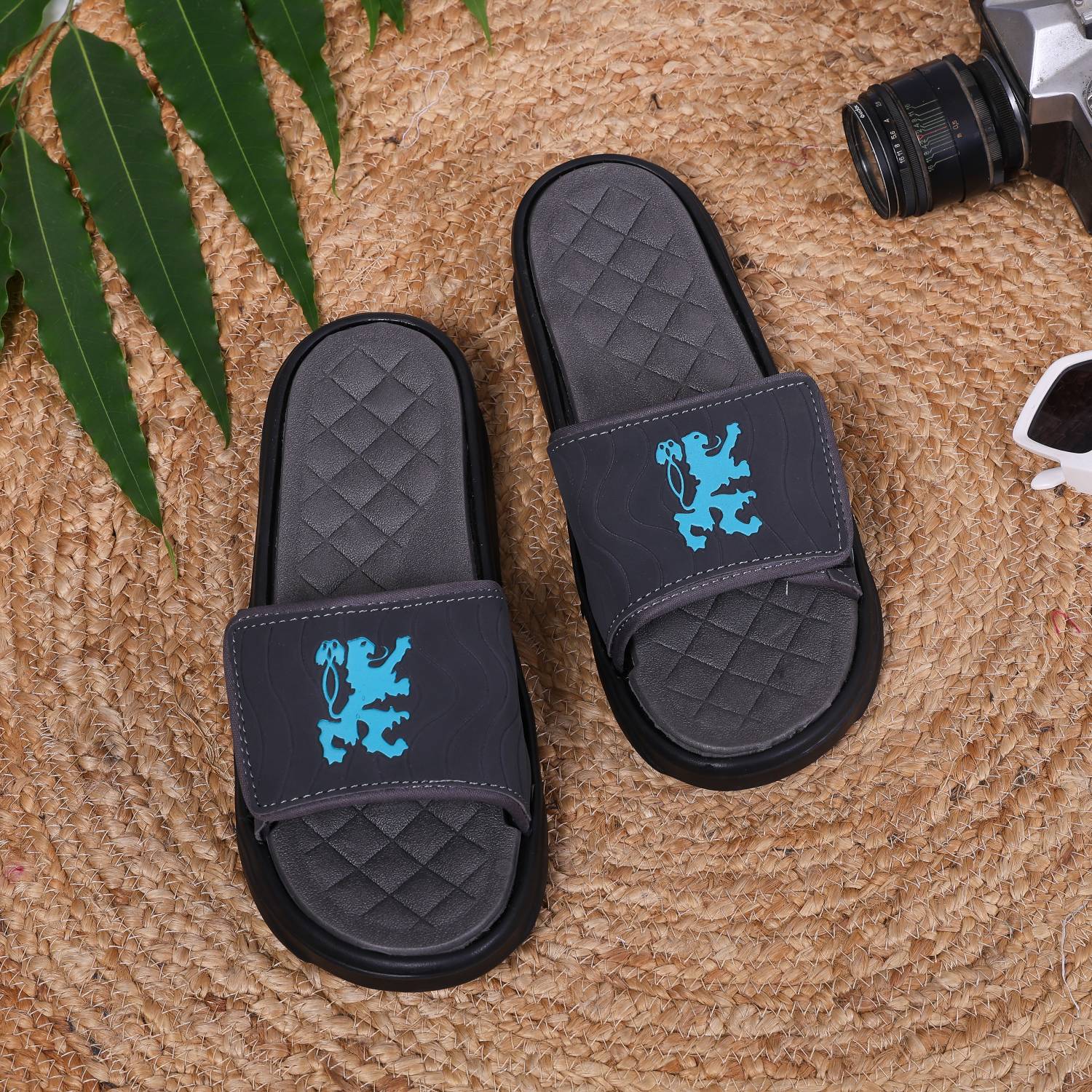 STYLE HEIGHT Men Slides Gray - Image 4