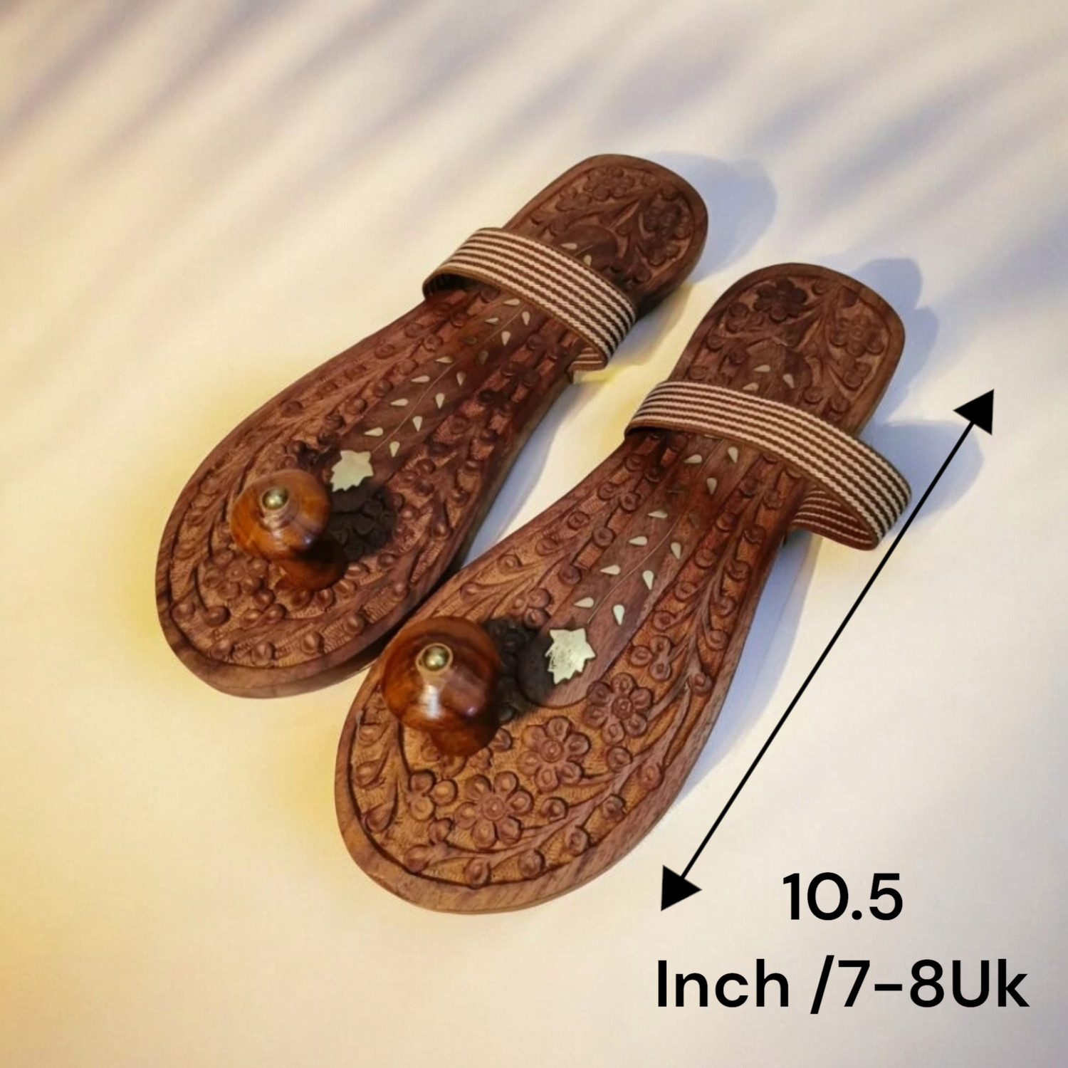 Image of wooden cave Men Flip Flops