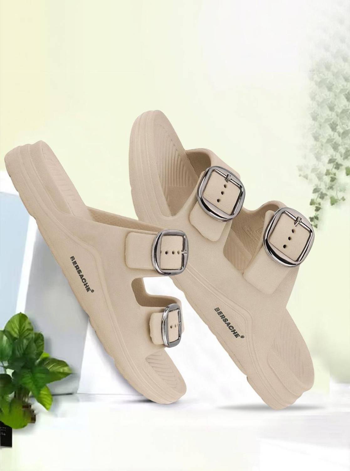 BERSACHE Men Beige Flip Flops - Image 1