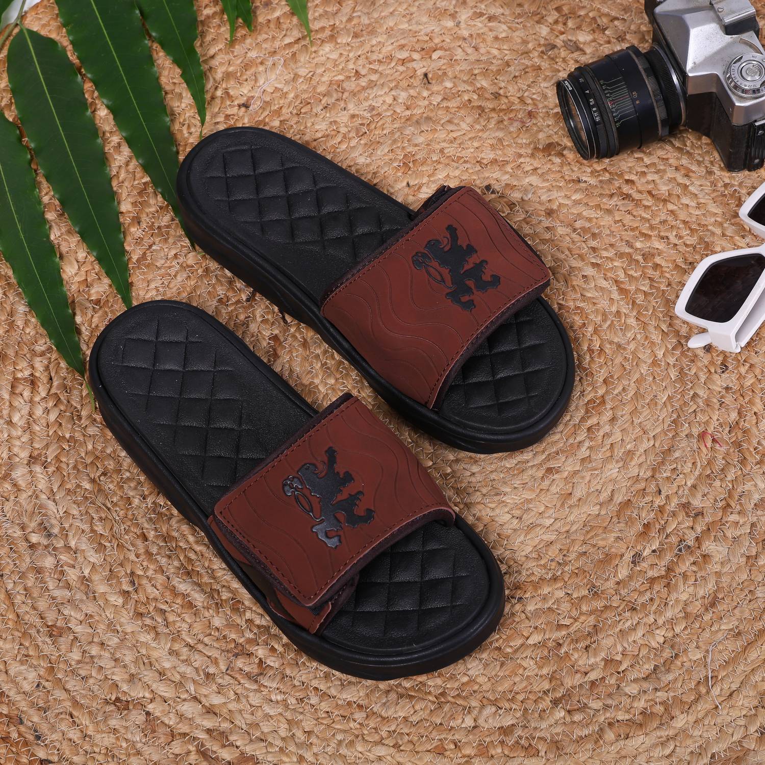 STYLE Men Brown Slides - Image 1