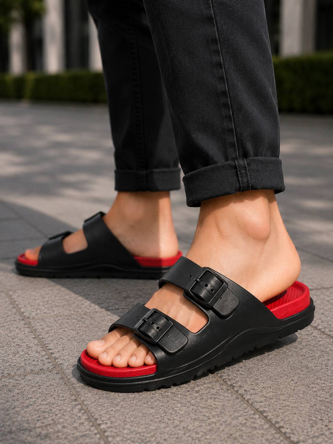DUCKINS Men Red Flip Flops - Image 2