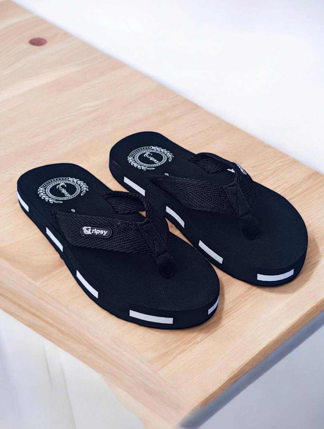 Gripsy Men Flip Flops - Black