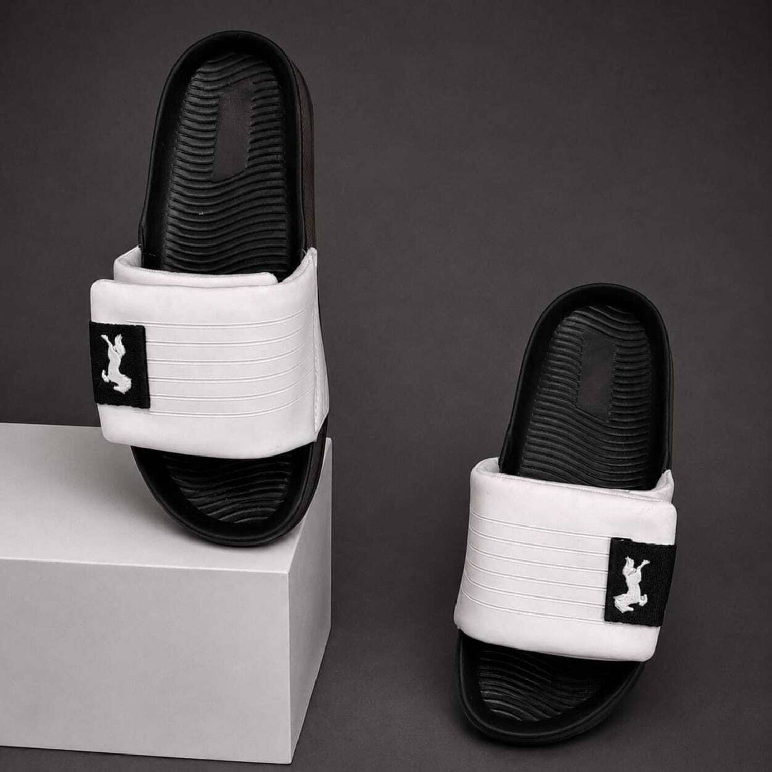 zolto Men White Flip Flops