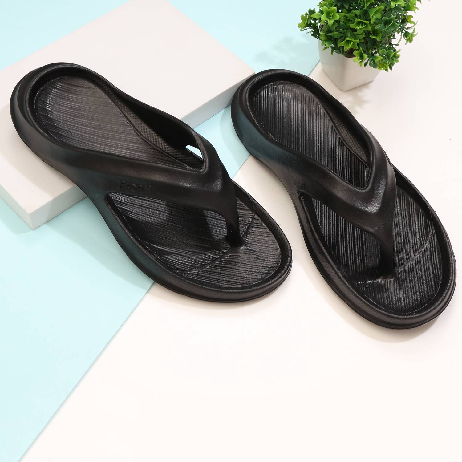 KNIEVL Men Flip Flops - Buy KNIEVL Men Flip Flops Online at Best