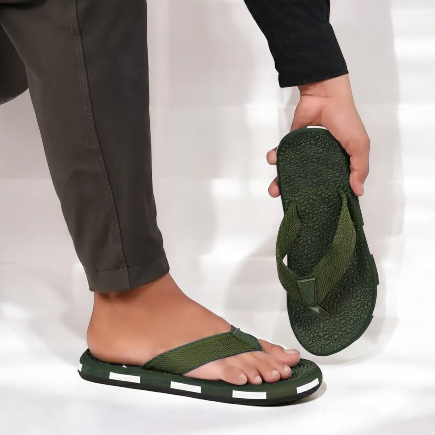 AARADHAYA Men Flip Flops