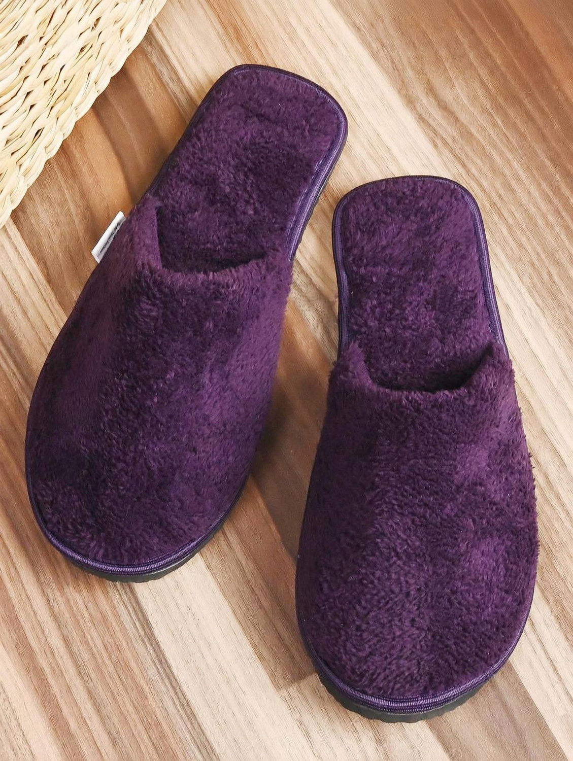Image of Mifuzi Women Women's Girl's House Soft Fur Slipper Winter Home Indoor Bedroom Closed Toe Warm Slippers