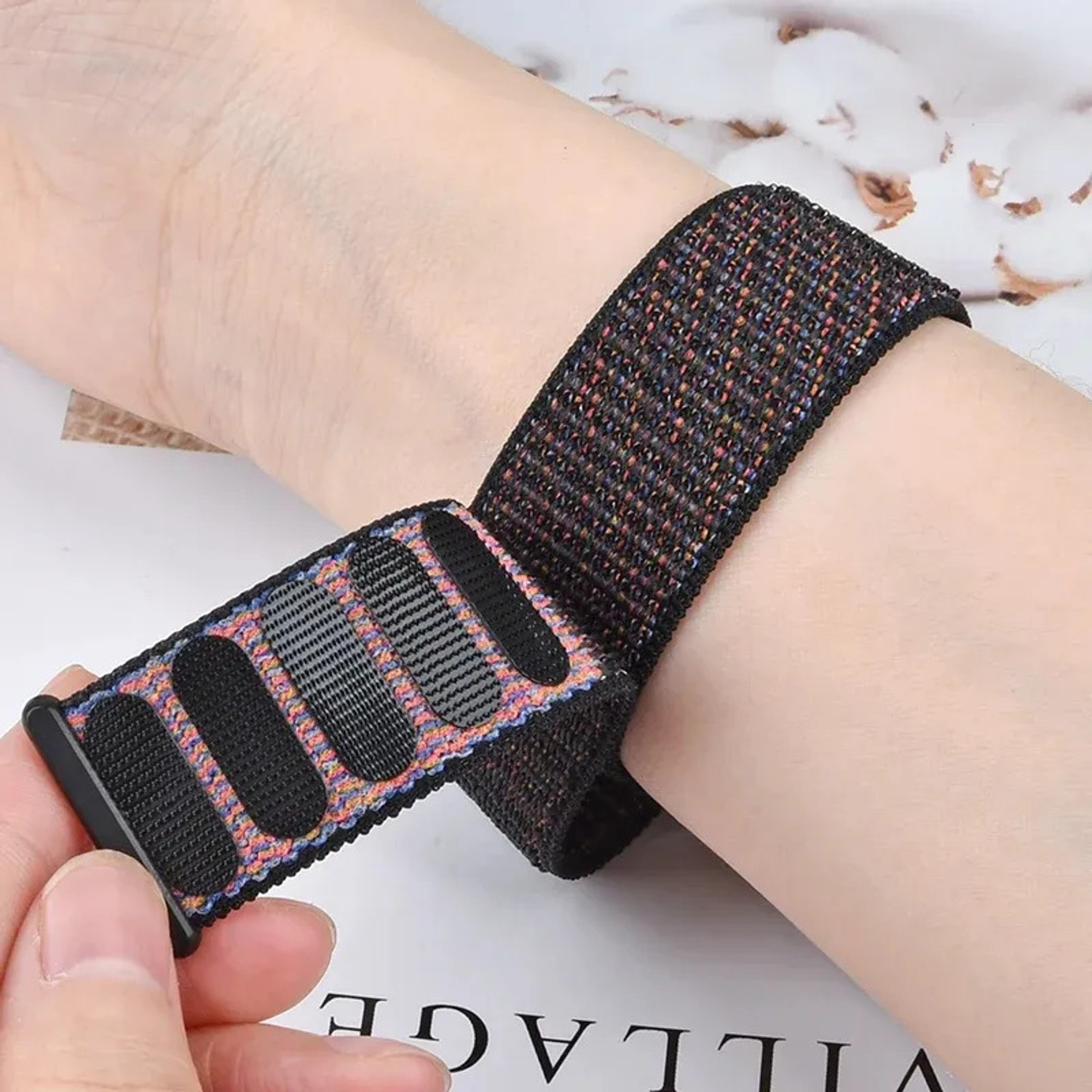 Image of ValenteStore Sport Nylon Loop Strap Compatible with Huawei Band 8 / Band 9 / Band 10 - Adjustable Breathable Replacement Band for Men & Women Smart Watch Strap