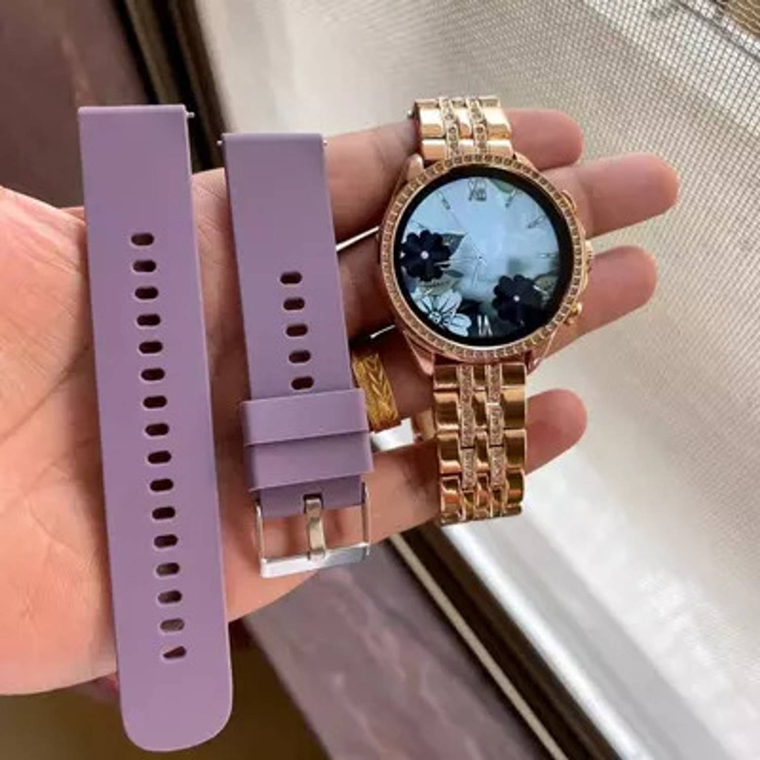Ventettytraders Gen 8 Smartwatch Gold - Image 3