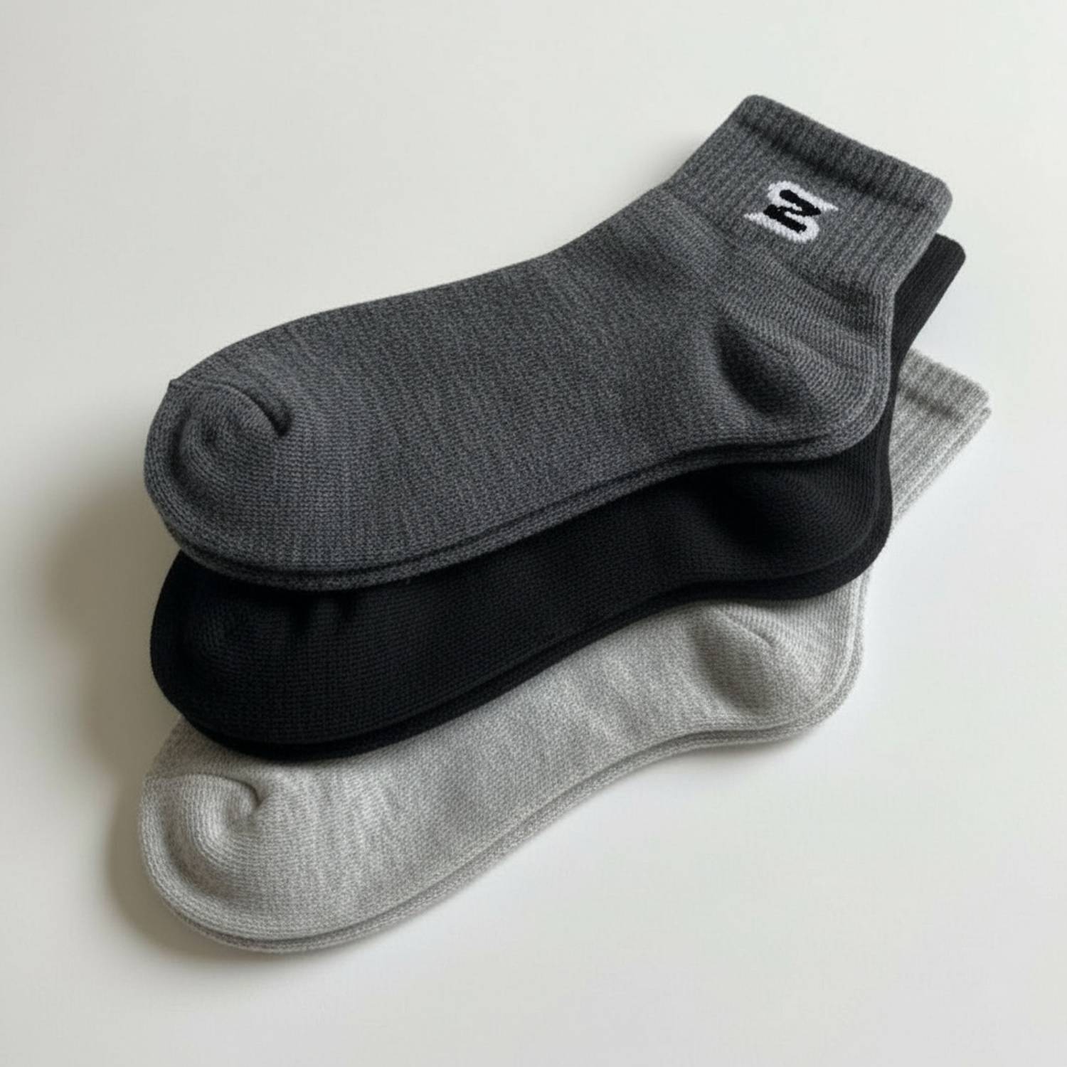 AOLTURI Men Solid Ankle Length