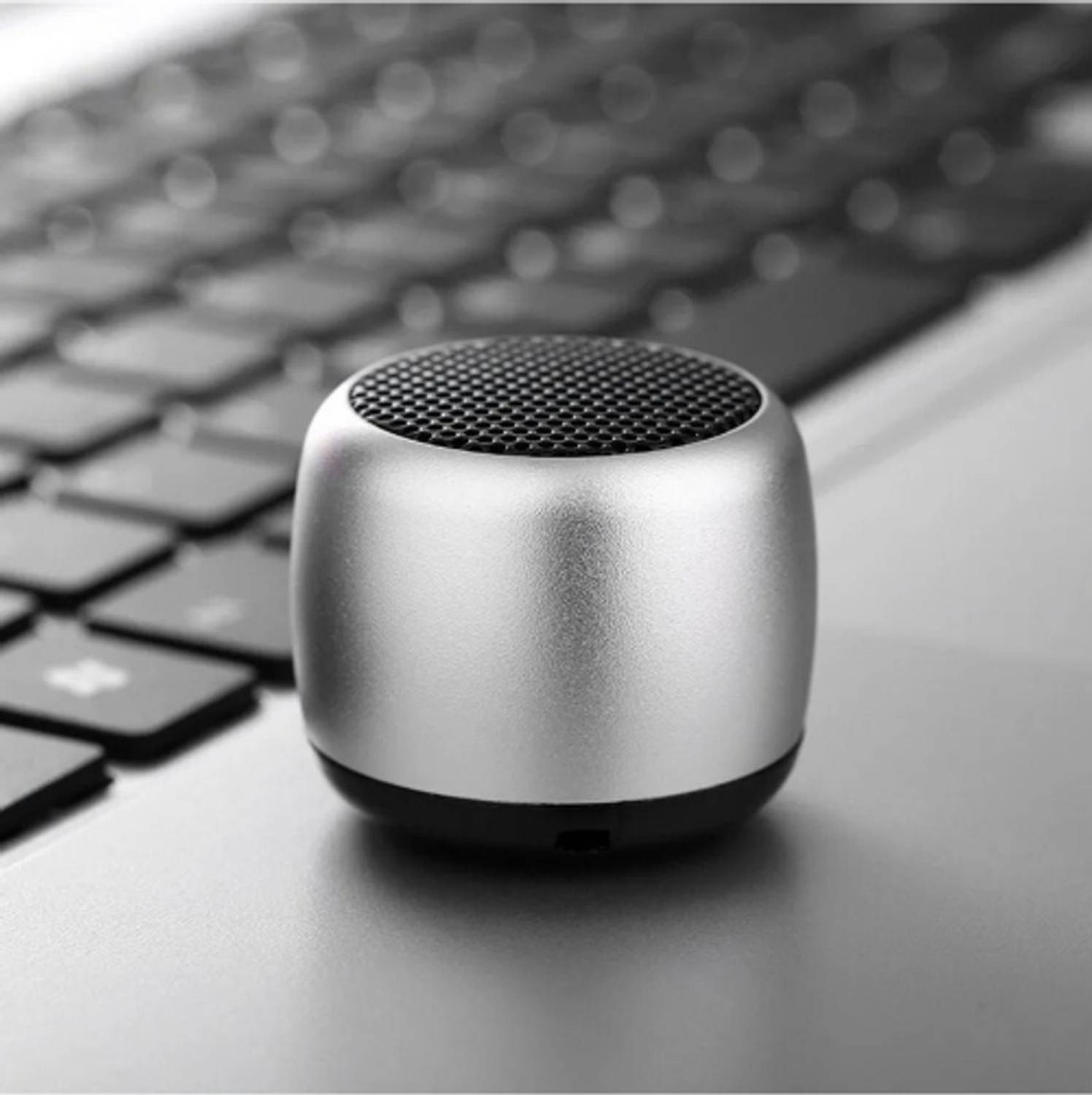 TECHEL Coin Speaker Mini Bluetooth 56W - Image 4