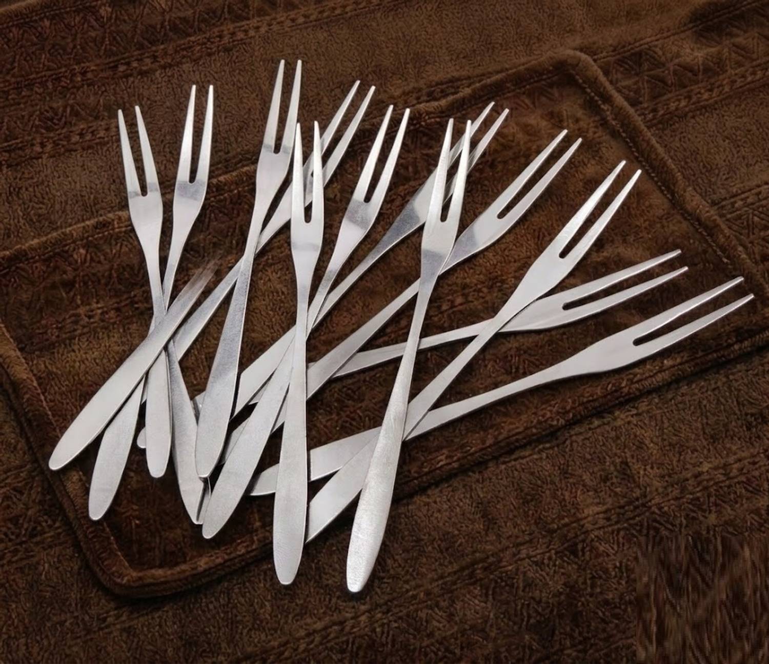 ARSCART Steel Fruit Fork Set | Elegant Dessert & Snack Forks for Home, Kitchen & Dining Stainless Steel Salad Spoon Set