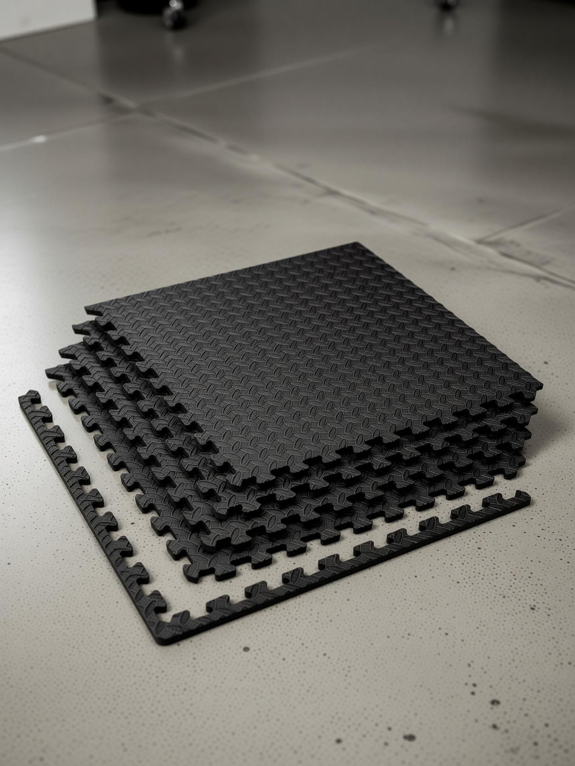 Image of Xtrim Exercise Gym Mat, EVA Puzzle Foam Mat for Gym (16 Sq.Ft.) Black 9.5 mm Exercise & Gym Mat
