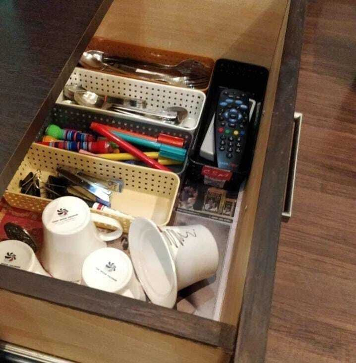 Image of AK10ZONE Plastic Multipurpose Desk Organizer Tray Office Drawer Dividers Storage Bins for Kitchen Storage Basket
