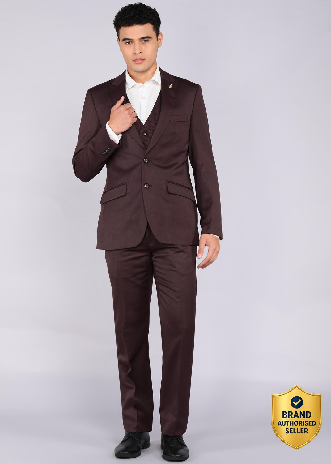 Image of Raymond 3PC SB2BTN C&S PK LPL WID WC - CONT FIT Solid Men Suit