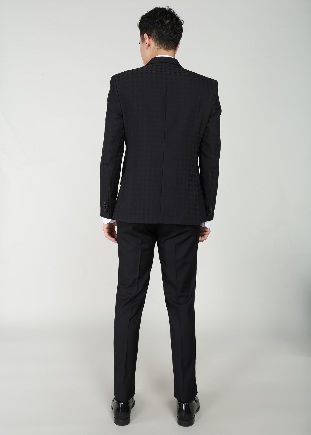 Image of PARK AVENUE Men 2SB PEAK TUX 2PC- SUPER SLIM Solid Suit