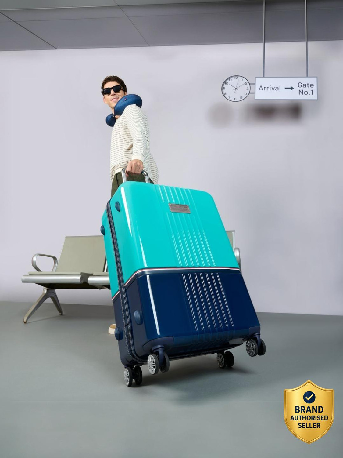 Image of TOMMY HILFIGER TWINS PRO Check-in Suitcase 8 Wheels - 30 Inch