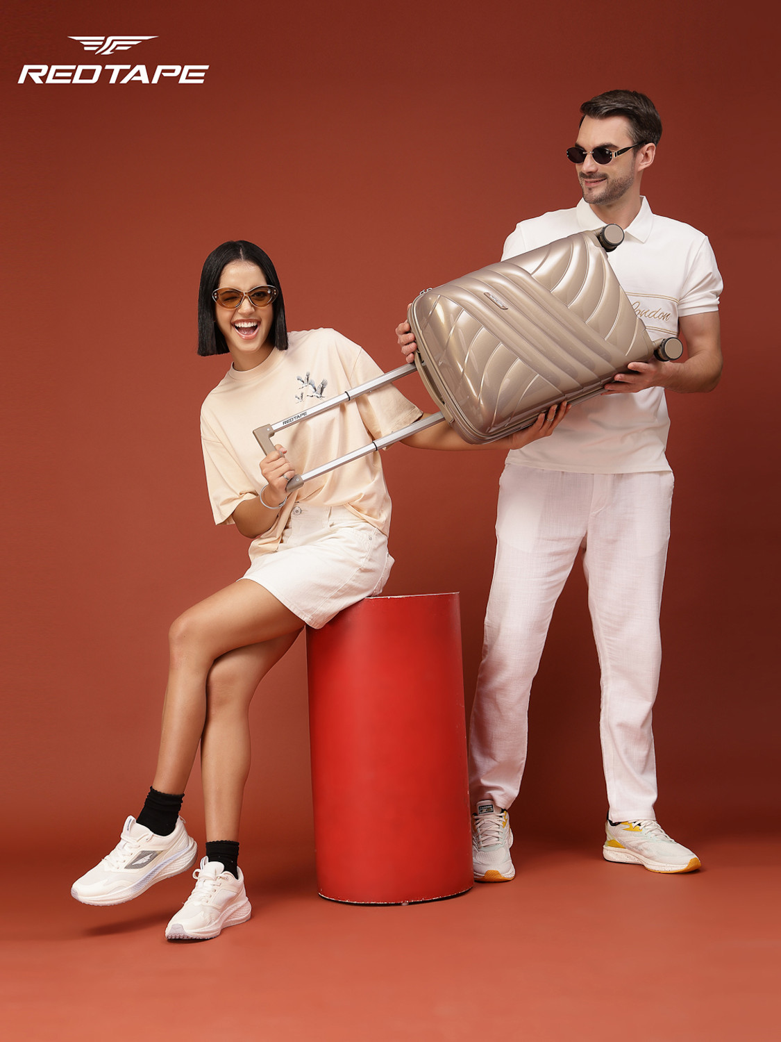 Image of Red Tape Unisex 40L Polycarbonate Hard Small Cabin-in Trolley Bag (56 cm) Cabin Suitcase 8 Wheels - 20 inch