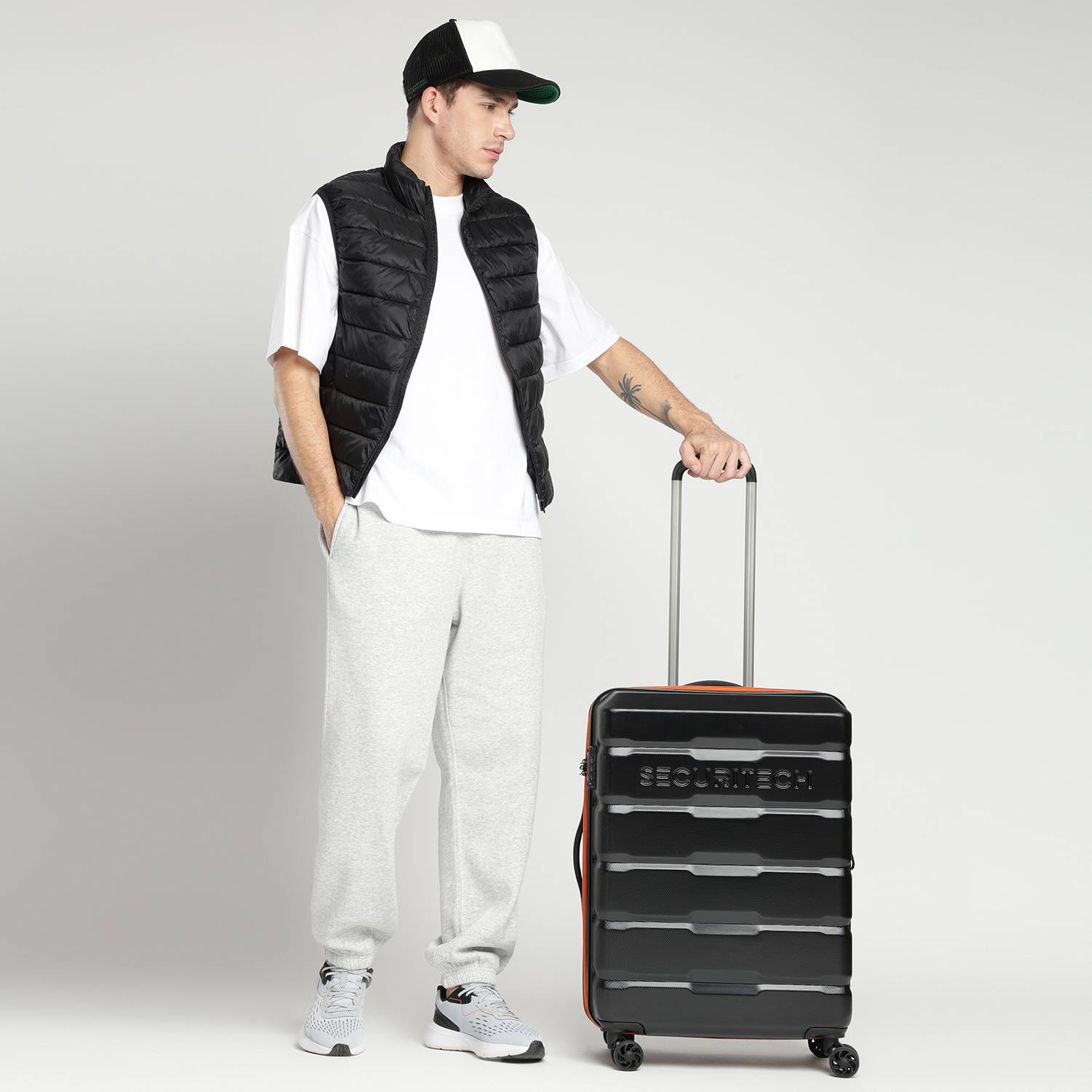 SECURITECH CITADEL 26 Inch Expandable Suitcase - Image 2
