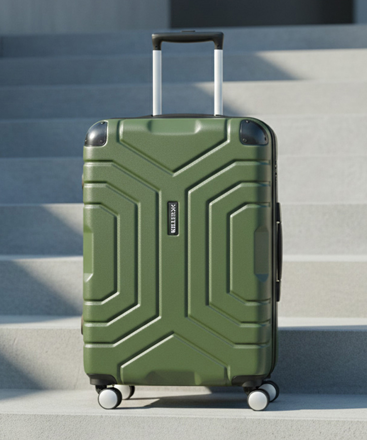 Image of KILLER Spider Check-in Suitcase 8 Wheels - 30 inch