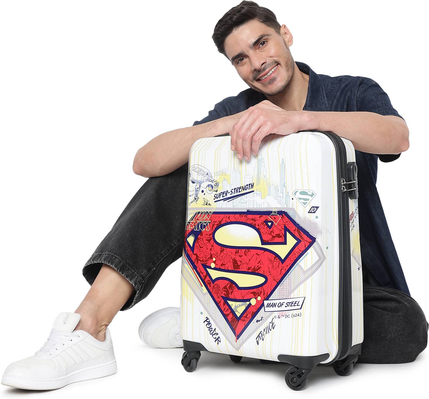 YAYAVAR Superman 22 inch Cabin Suitcase - Image 2