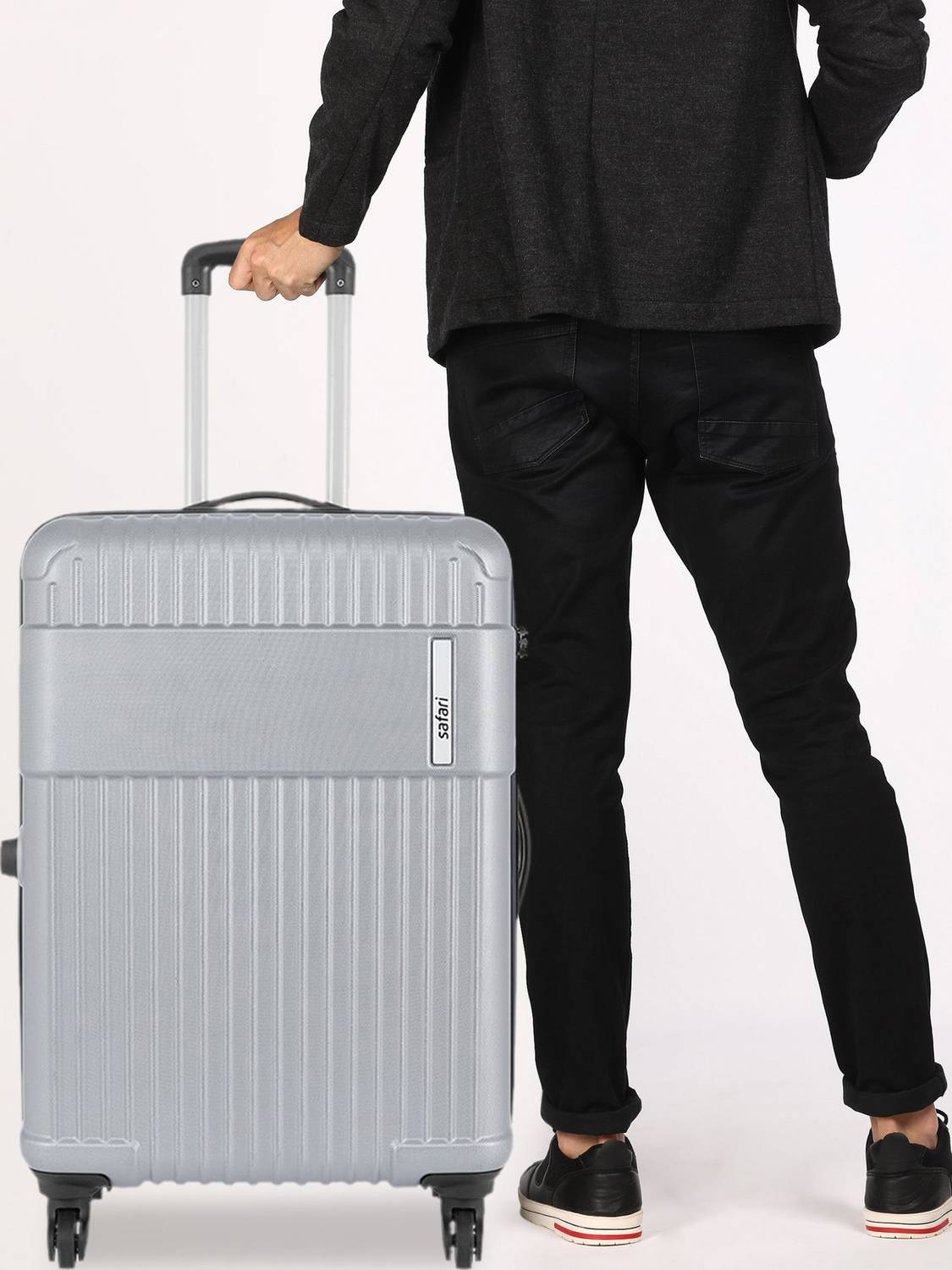 SAFARI STEALTH 65 25 inch 4 Wheel Suitcase - Image 2