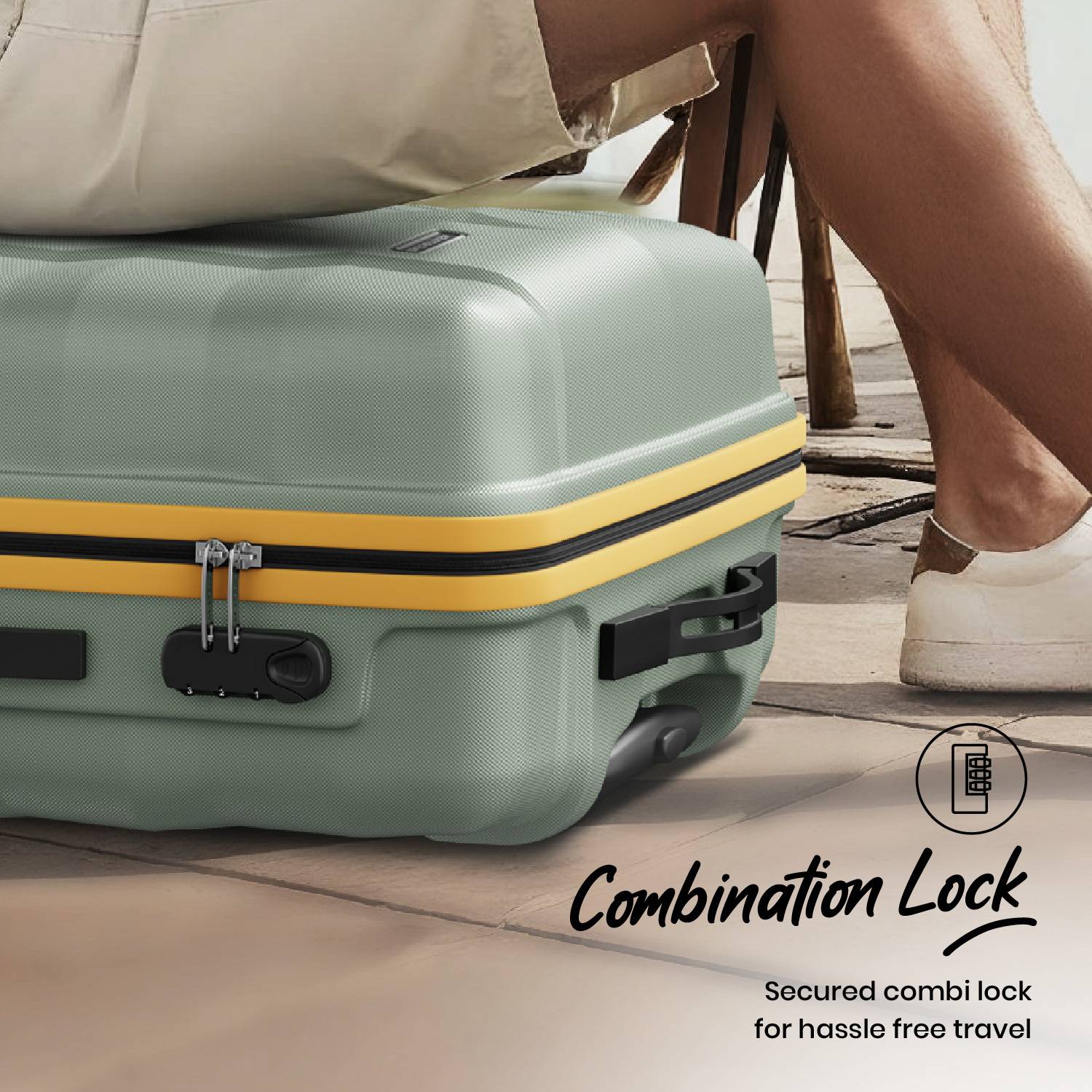 ARISTOCRAT Comet 76cm 8-Wheel Suitcase - Image 3