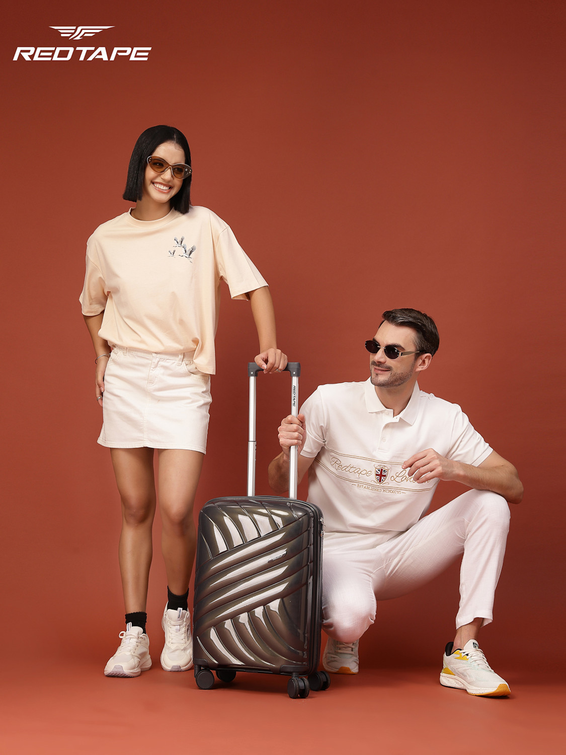 Image of Red Tape Unisex 40L Polycarbonate Hard Small Cabin-in Trolley Bag (56 cm) Cabin Suitcase 8 Wheels - 20 inch