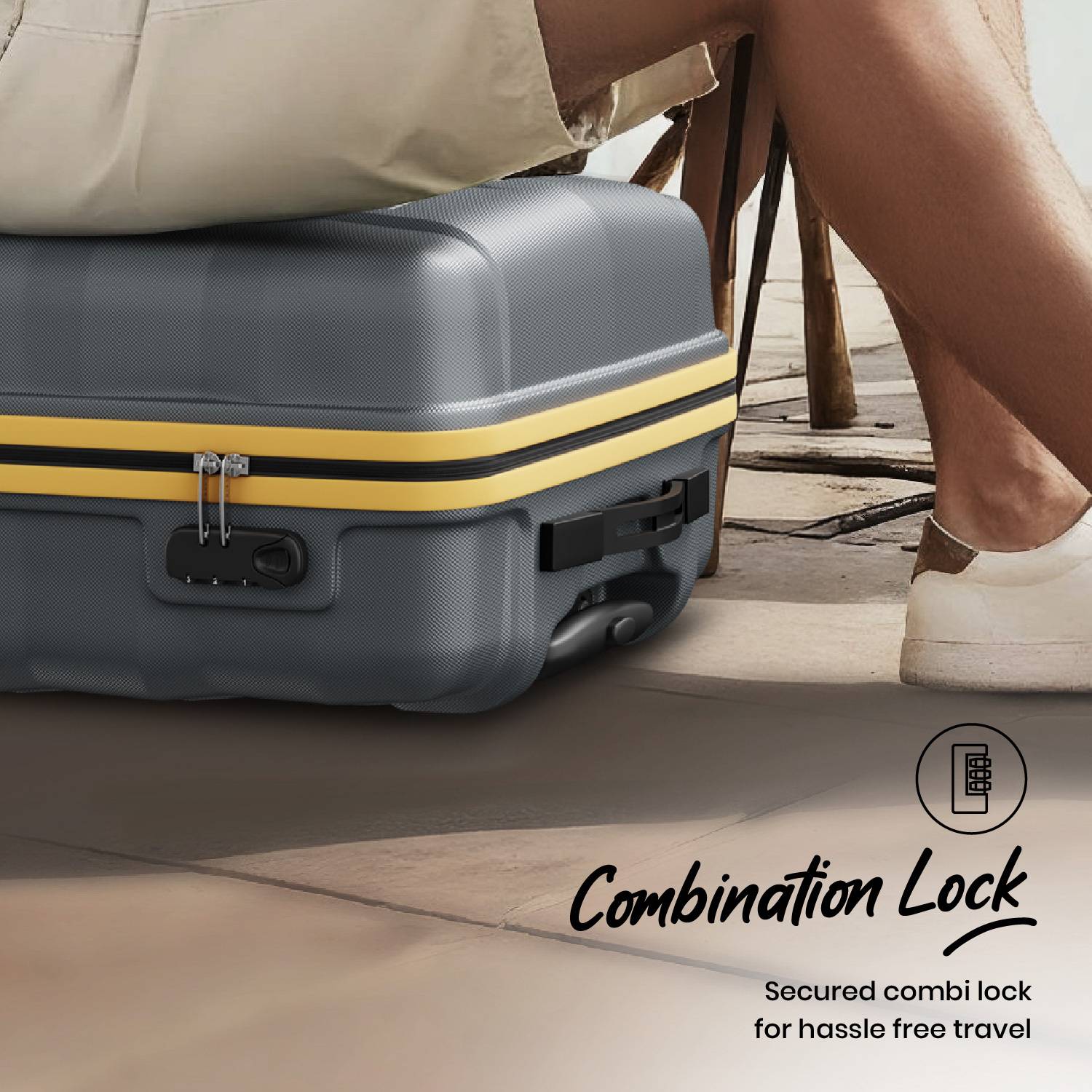 Aristocrat Comet 22 inch 8-Wheel Cabin Luggage - Image 3