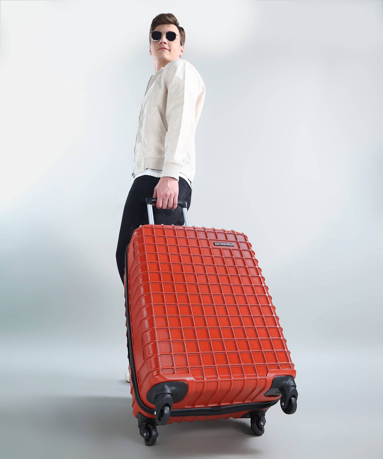 METRONAUT Medium Check-in Suitcase (63 cm) 4 Wheels - Grid - Red