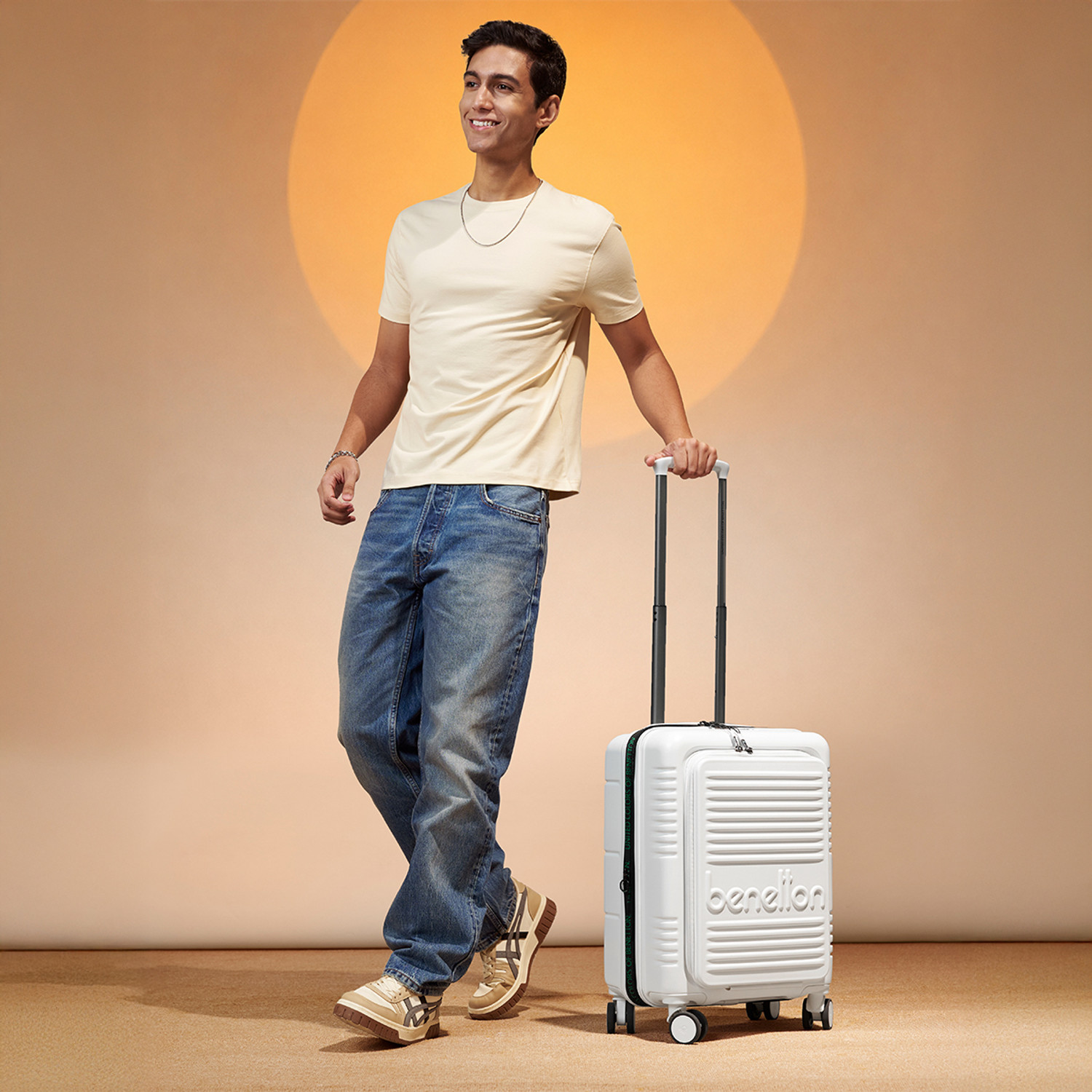 Image of United Colors of Benetton Small Cabin Suitcase (55.5 cm) 8 Wheels - Florence - White