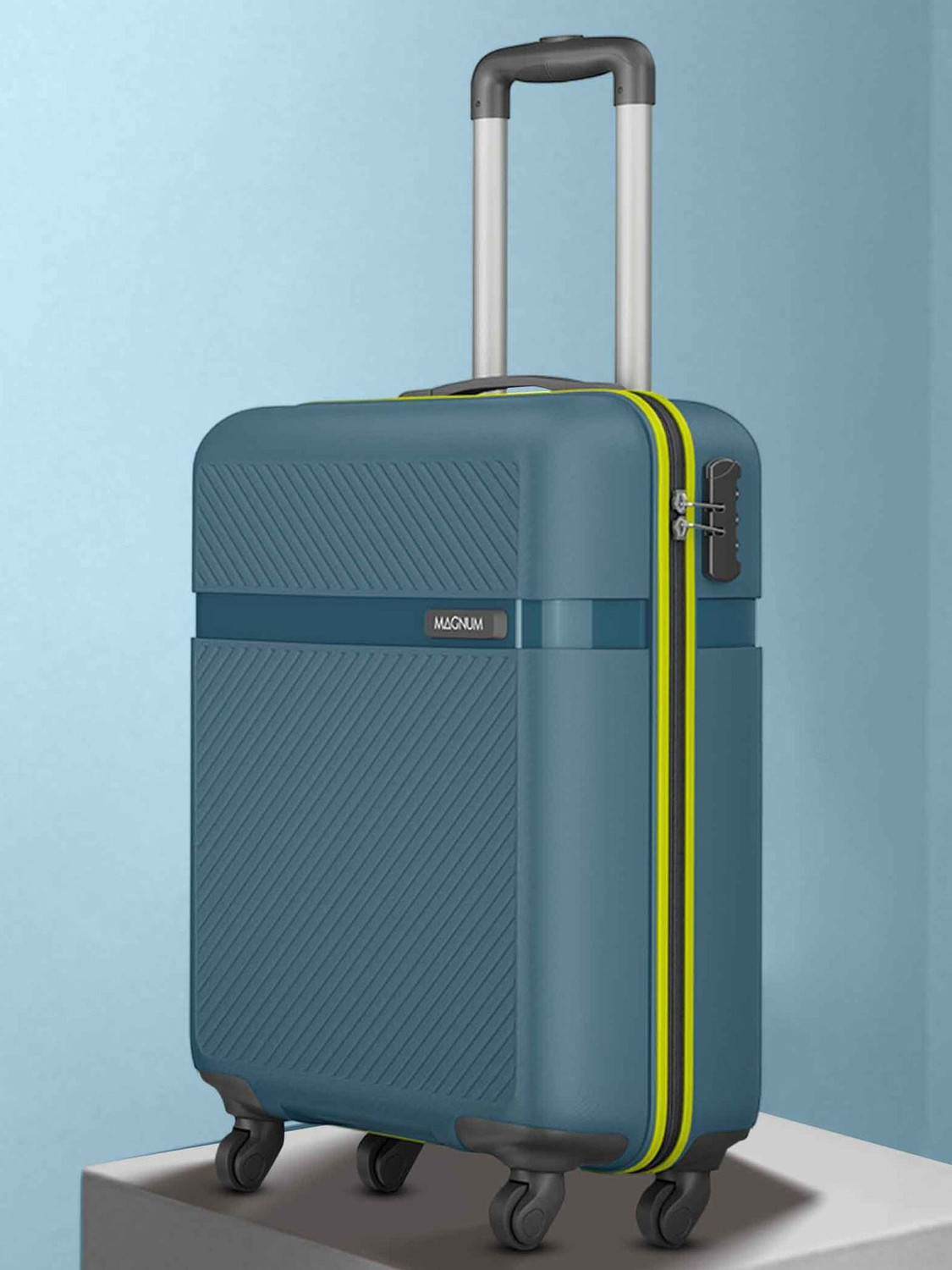 Image of Safari Magnum Fury 55 Cabin Suitcase 8 Wheels - 22 Inches