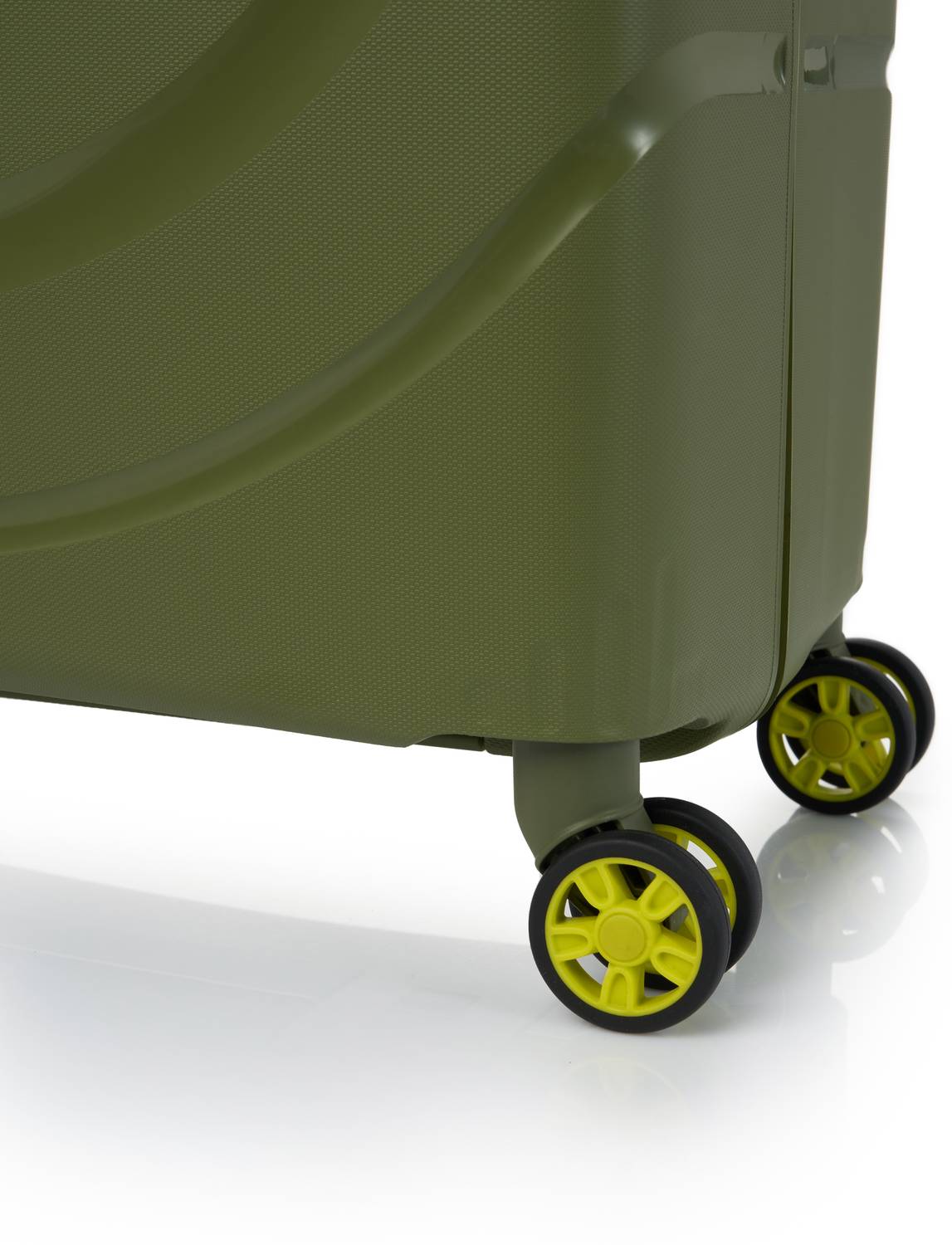 American Tourister Circurity 30 inch 8 Wheel Suitcase - Image 5