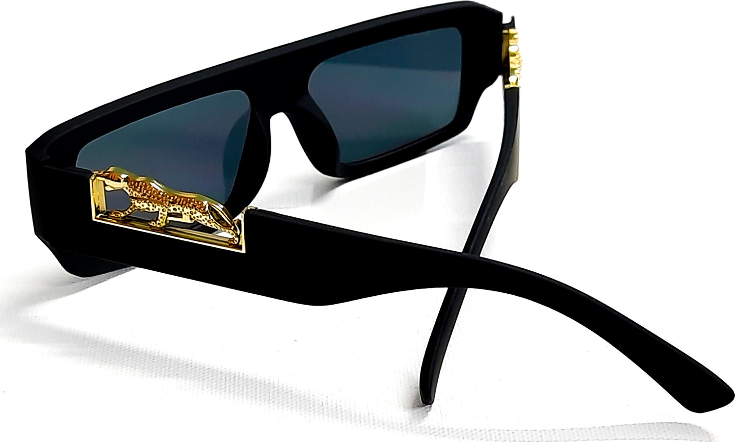 Image of HS EYEWEAR Rectangular Sunglasses