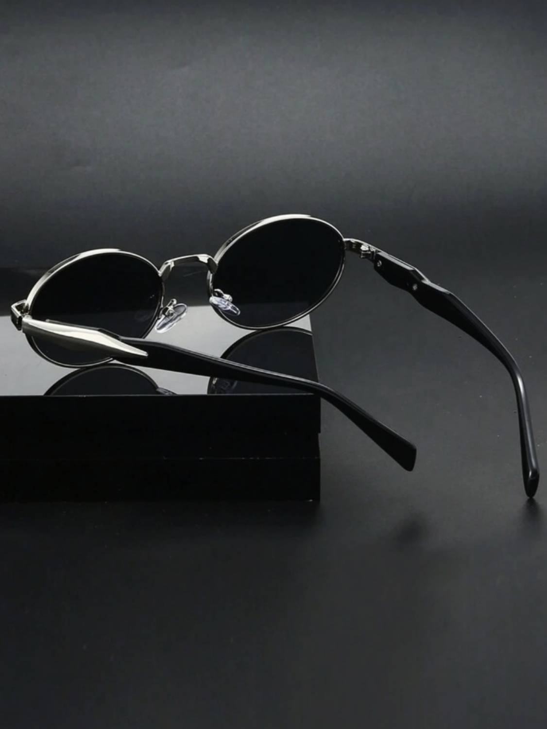 Zeemork Oval Sunglasses - Image 4