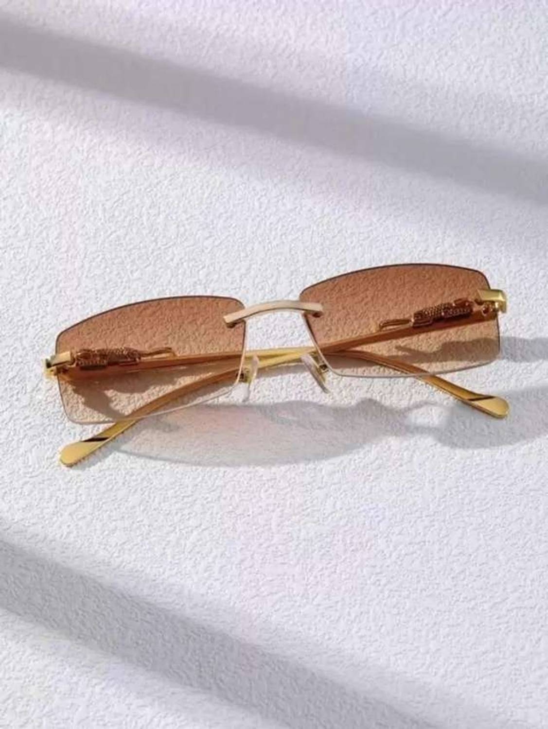 YOUTH CLUB Rectangular Sunglasses - Image 3