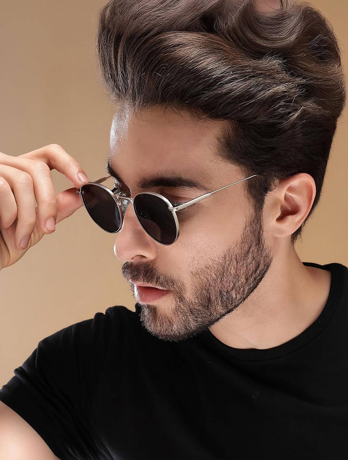 人気！Vacationサングラス Buy VOYAGE Round Sunglasses Black, Silver For Men & Women Online