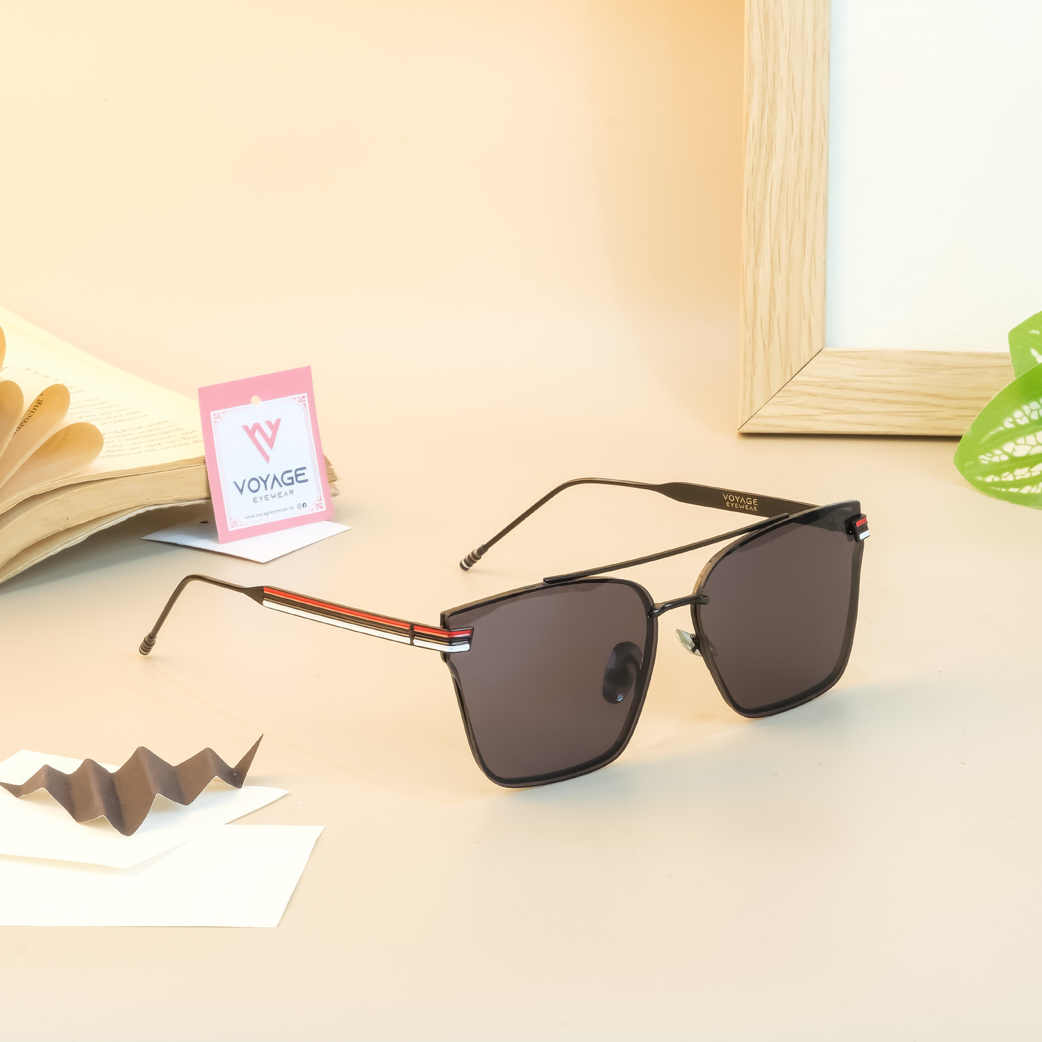 Image of VOYAGE Wayfarer Sunglasses