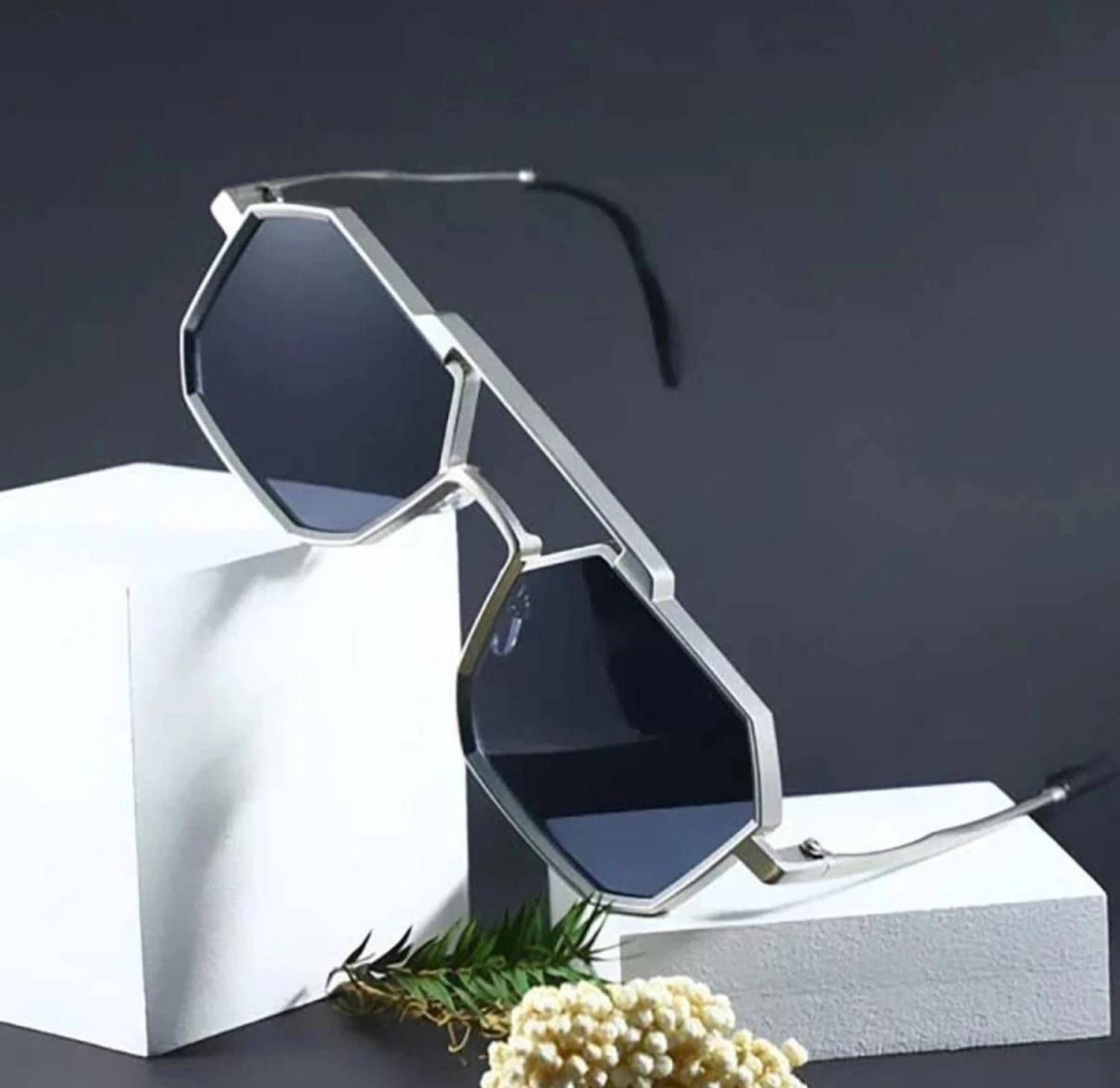 Mention Retro Square Over-sized Clubmaster Sunglasses - Image 4
