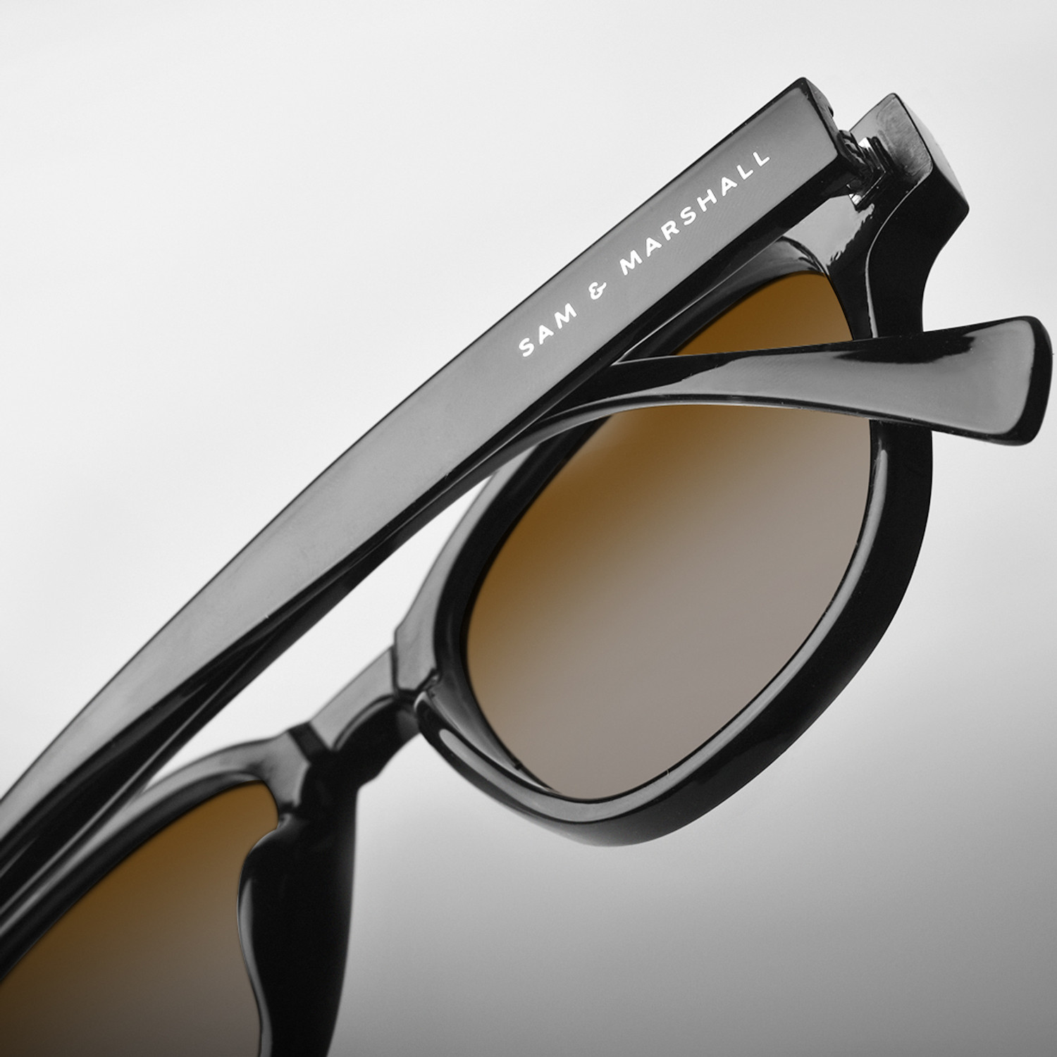 Image of SAM AND MARSHALL Round Sunglasses