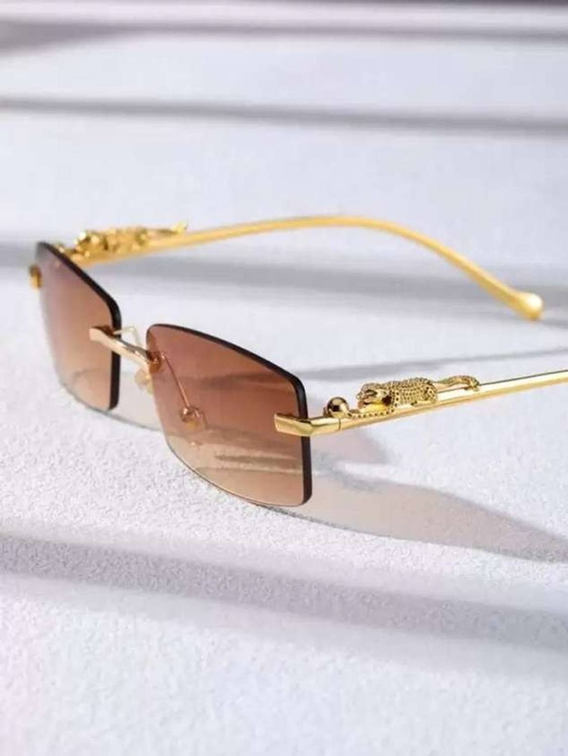 YOUTH CLUB Rectangular Sunglasses - Image 2