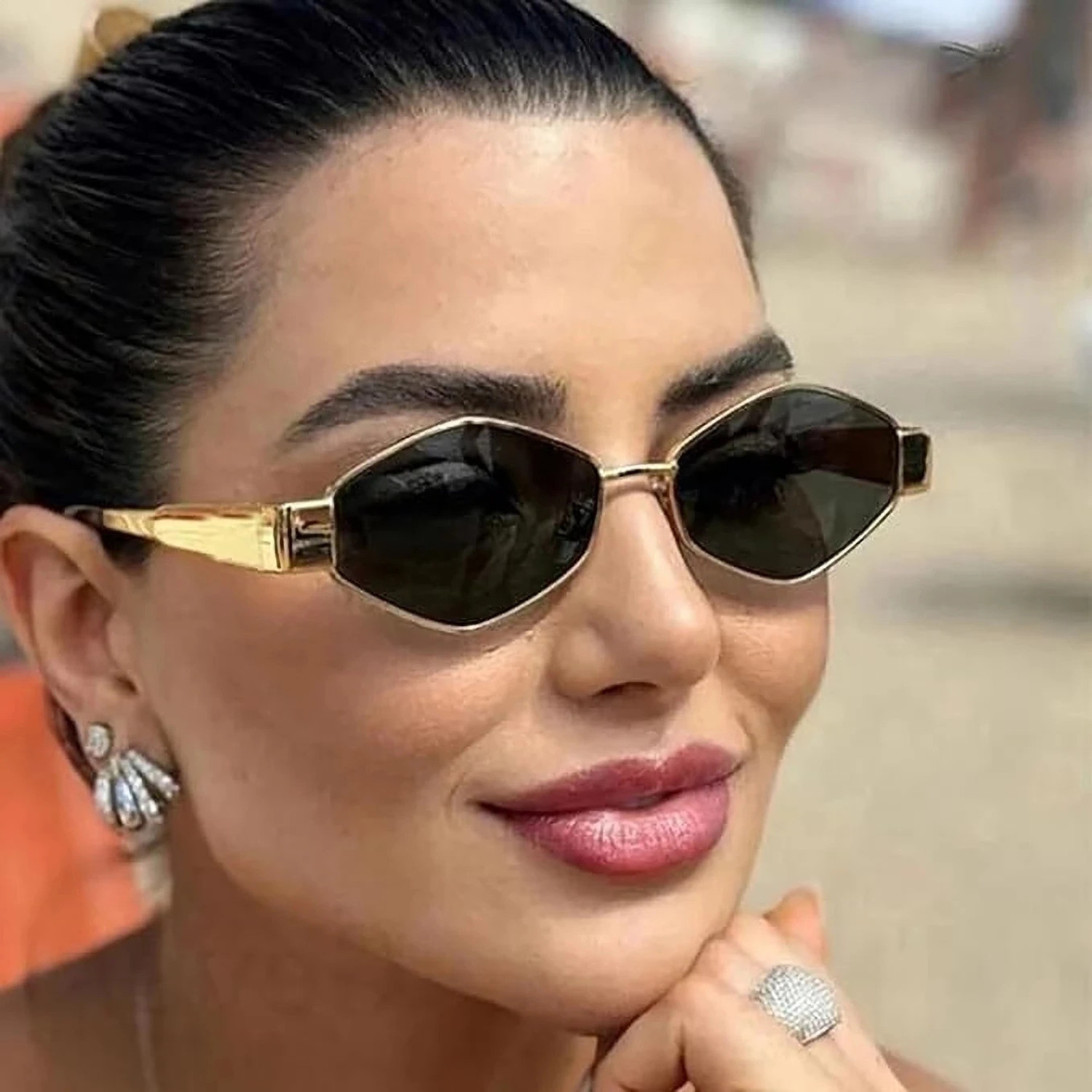 Image of KRILLEN SHADES Oval Sunglasses