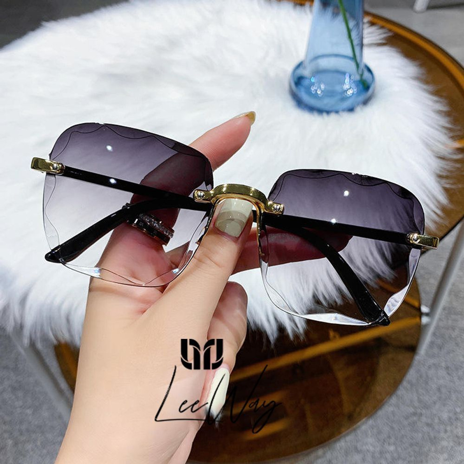 Image of The Magnifique Rectangular Sunglasses